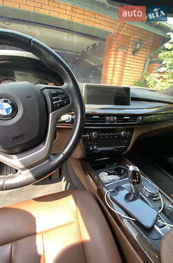 Внедорожник / Кроссовер BMW X5 2015 в 