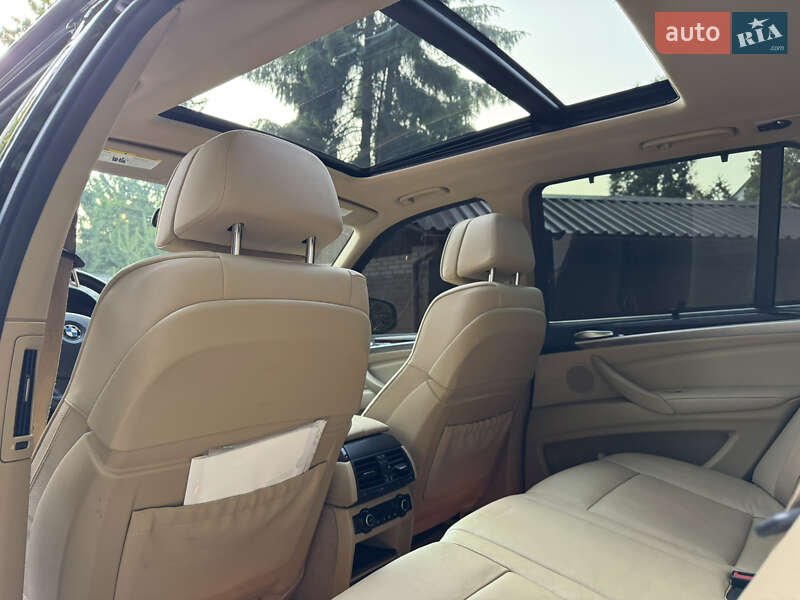 Внедорожник / Кроссовер BMW X5 2012 в Львове
