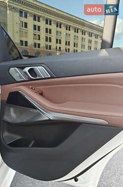 Внедорожник / Кроссовер BMW X5 2018 в 