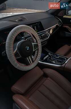 Внедорожник / Кроссовер BMW X5 2018 в 