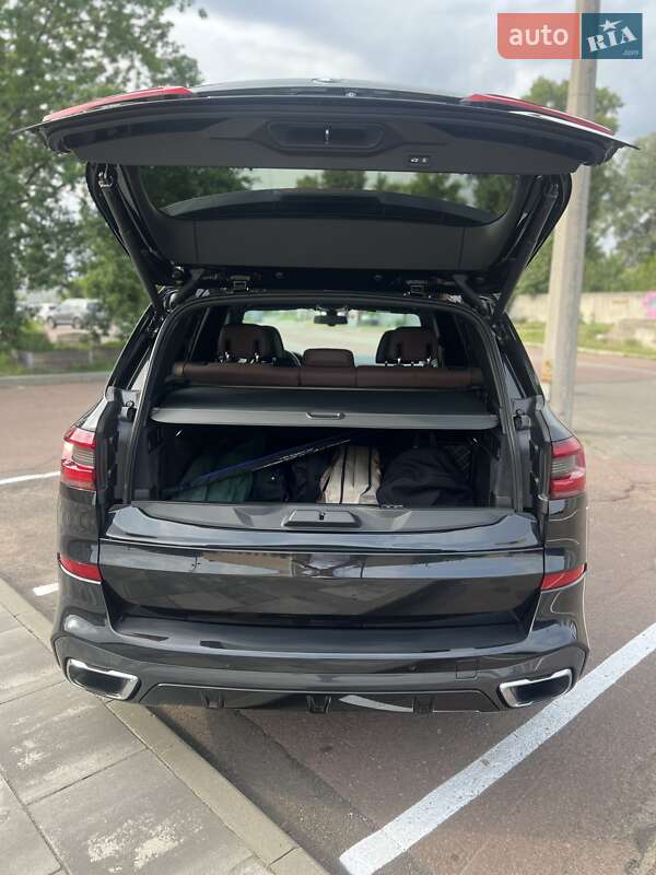 Внедорожник / Кроссовер BMW X5 2019 в Киеве
