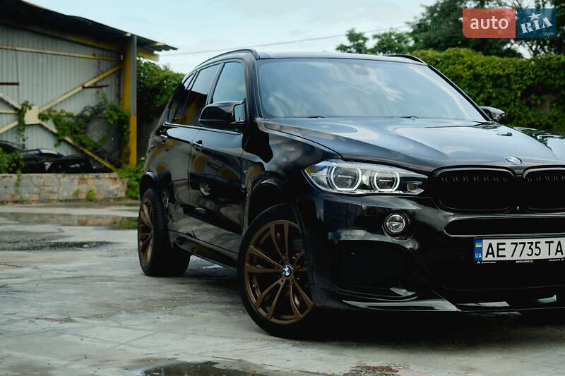Позашляховик / Кросовер BMW X5 2015 в Києві