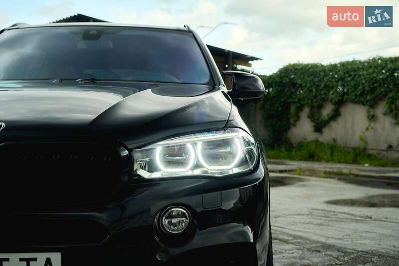 Позашляховик / Кросовер BMW X5 2015 в Києві