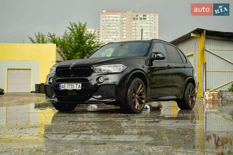 Позашляховик / Кросовер BMW X5 2015 в Києві