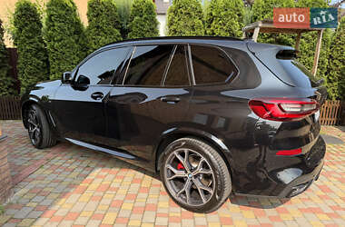 Внедорожник / Кроссовер BMW X5 2022 в 