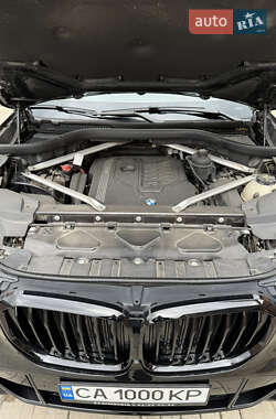 Внедорожник / Кроссовер BMW X5 2019 в 