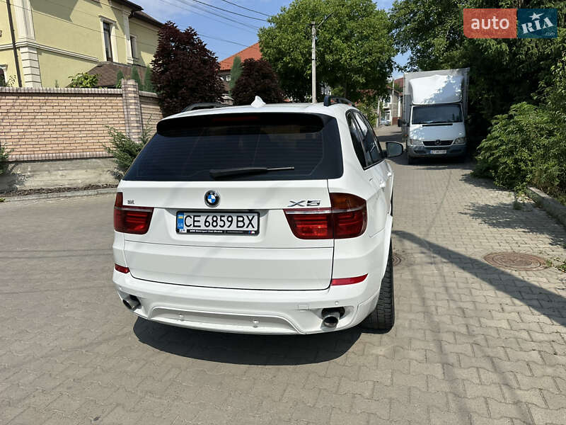 Внедорожник / Кроссовер BMW X5 2012 в Черновцах