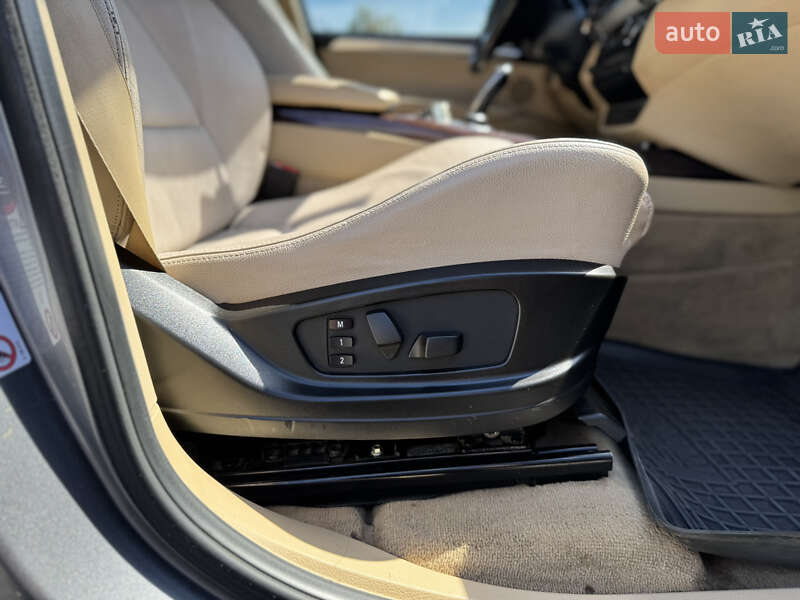 Позашляховик / Кросовер BMW X5 2010 в Івано-Франківську