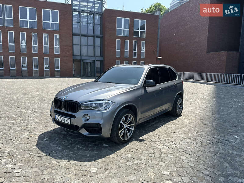 Позашляховик / Кросовер BMW X5 2016 в Дніпрі
