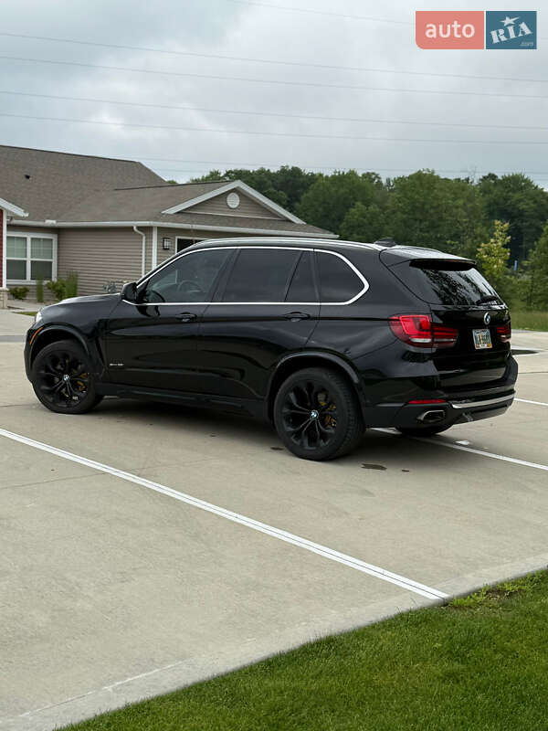 Позашляховик / Кросовер BMW X5 2018 в Чернівцях