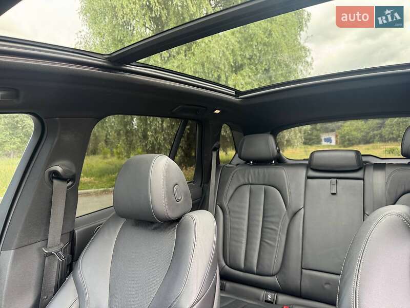 Внедорожник / Кроссовер BMW X5 2019 в Киеве