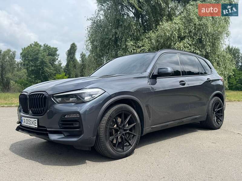 Внедорожник / Кроссовер BMW X5 2019 в Киеве