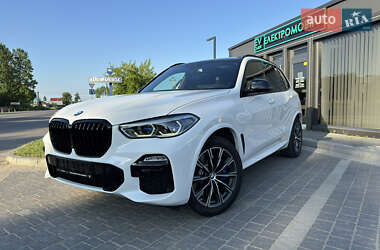 Позашляховик / Кросовер BMW X5 2019 в Івано-Франківську