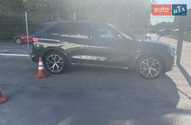 Внедорожник / Кроссовер BMW X5 2022 в 