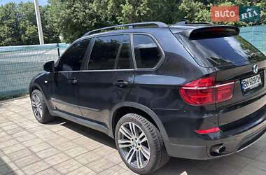 Позашляховик / Кросовер BMW X5 2013 в 
