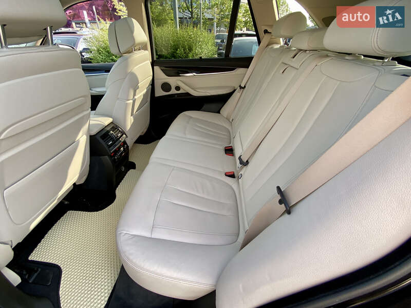 Позашляховик / Кросовер BMW X5 2014 в Києві