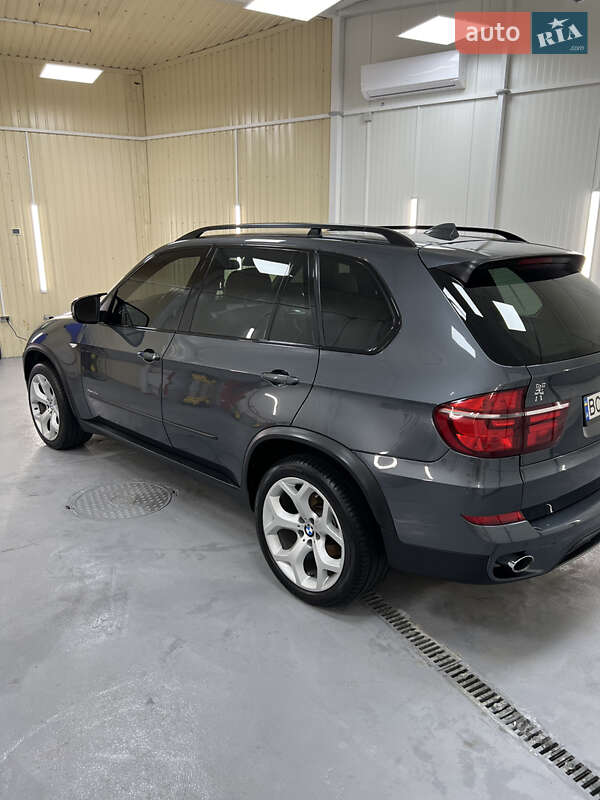 Внедорожник / Кроссовер BMW X5 2012 в Львове