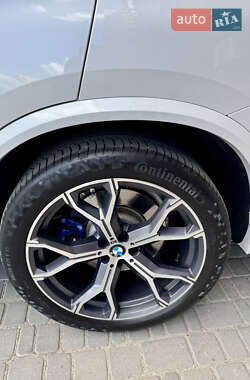 Внедорожник / Кроссовер BMW X5 2021 в 
