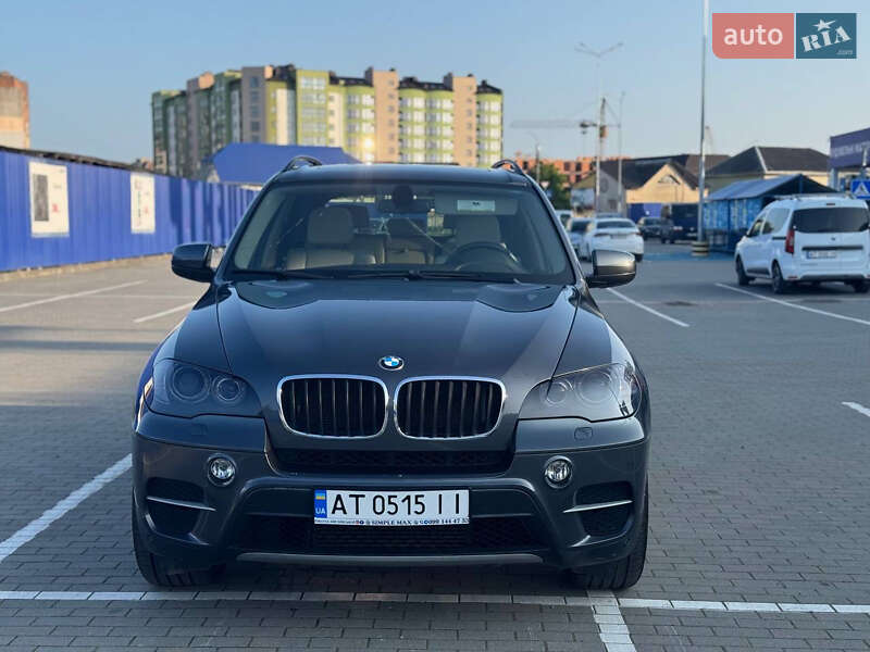 Внедорожник / Кроссовер BMW X5 2010 в Ивано-Франковске