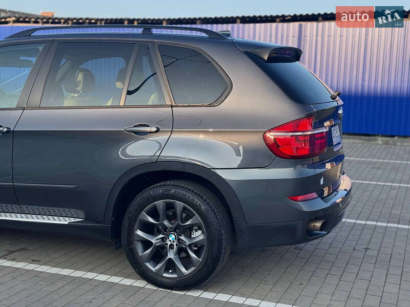 Внедорожник / Кроссовер BMW X5 2010 в Ивано-Франковске