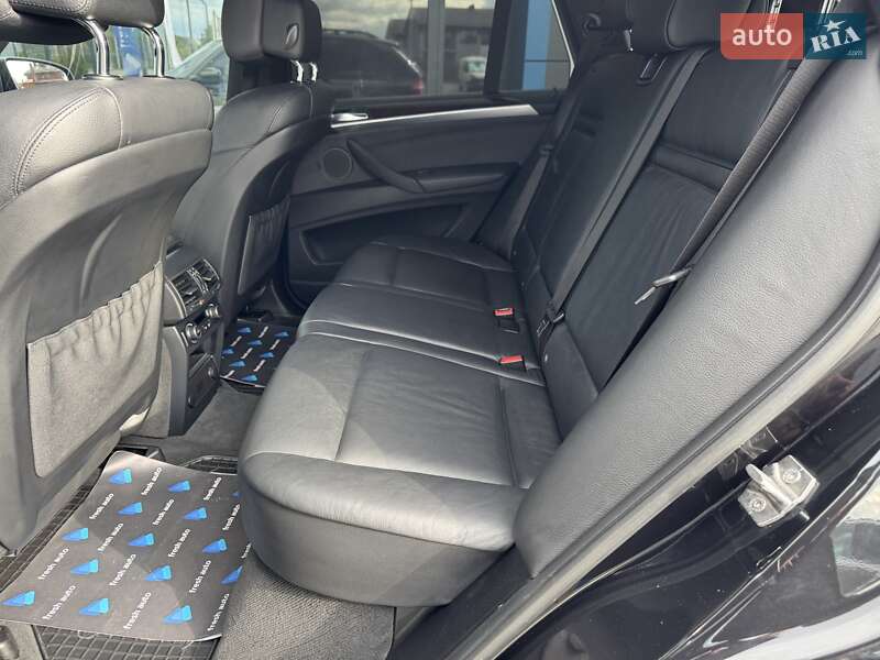 Позашляховик / Кросовер BMW X5 2012 в Рівному