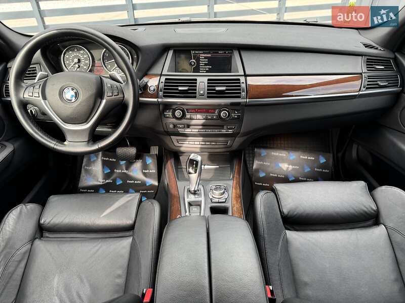 Позашляховик / Кросовер BMW X5 2012 в Рівному