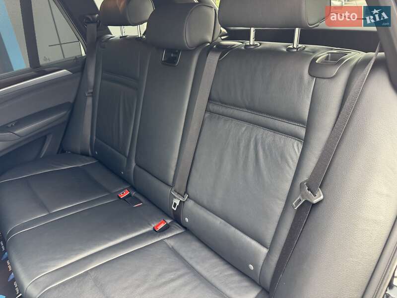 Позашляховик / Кросовер BMW X5 2012 в Рівному