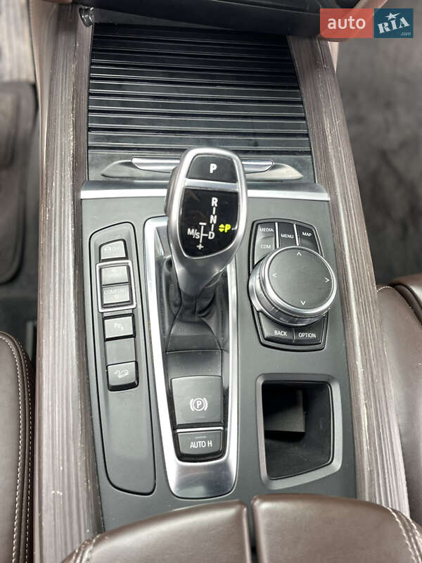 Внедорожник / Кроссовер BMW X5 2017 в Черкассах