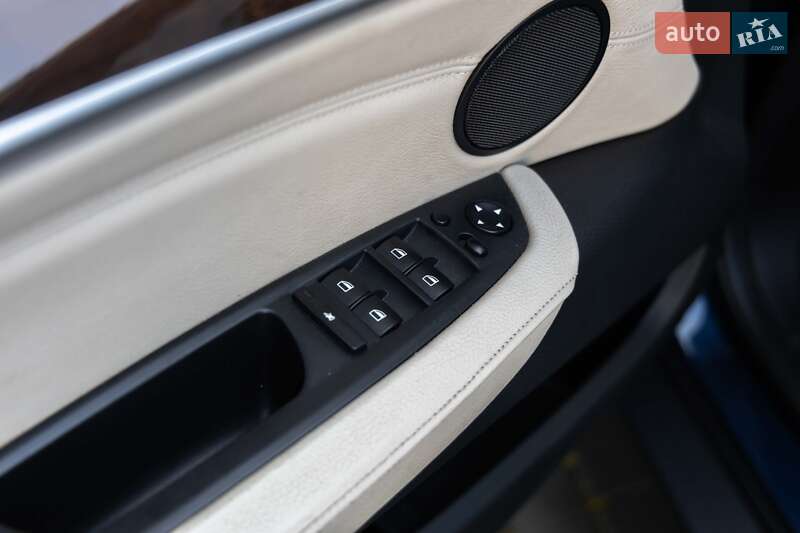 Позашляховик / Кросовер BMW X5 2012 в Луцьку