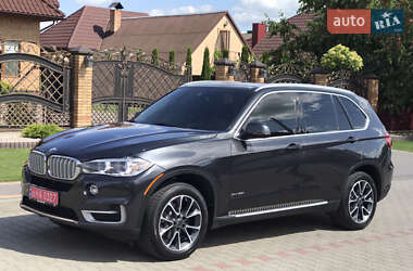 Позашляховик / Кросовер BMW X5 2016 в Луцьку