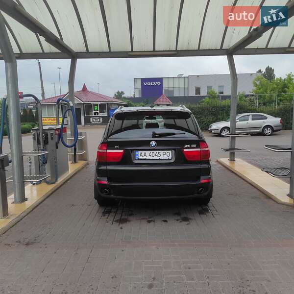 Позашляховик / Кросовер BMW X5 2009 в Києві