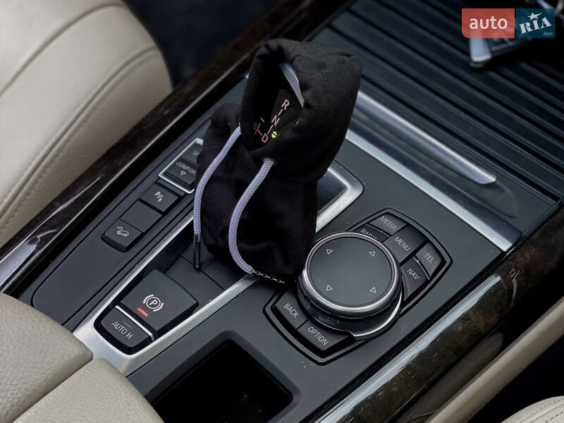 Внедорожник / Кроссовер BMW X5 2015 в Киеве