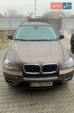 Внедорожник / Кроссовер BMW X5 2011 в Казатине