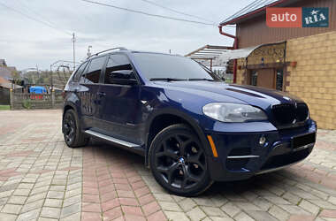 Позашляховик / Кросовер BMW X5 2011 в Чернівцях