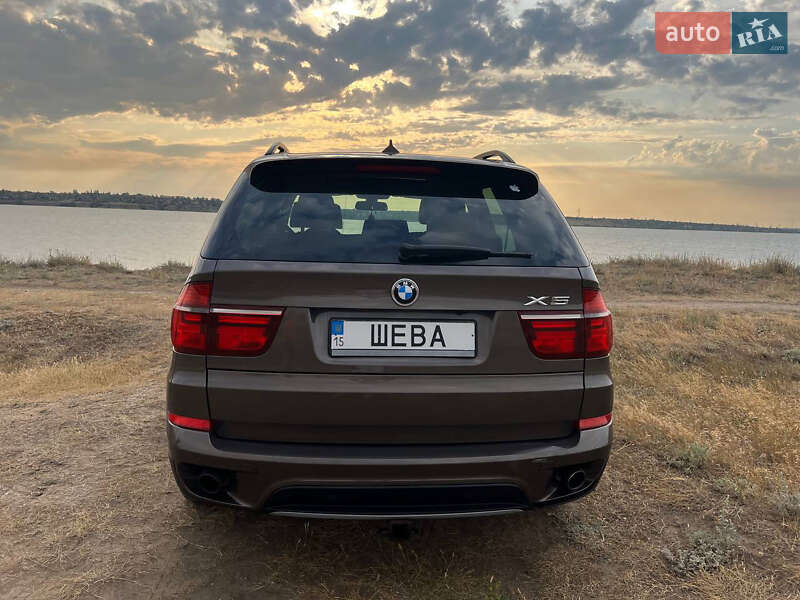 Внедорожник / Кроссовер BMW X5 2011 в Николаеве