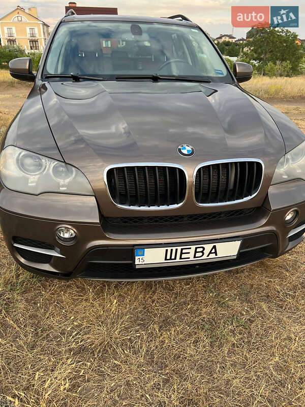 Внедорожник / Кроссовер BMW X5 2011 в Николаеве