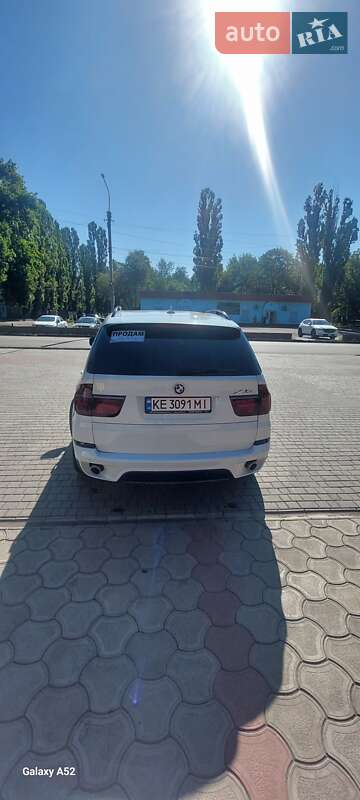 Внедорожник / Кроссовер BMW X5 2012 в Першотравенске