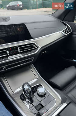 Позашляховик / Кросовер BMW X5 2021 в 