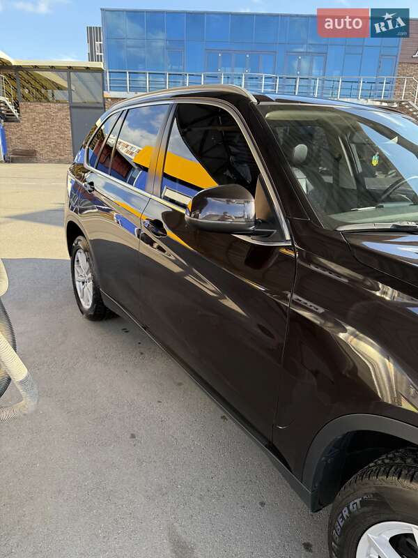 Внедорожник / Кроссовер BMW X5 2015 в Киеве