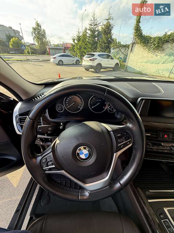 Внедорожник / Кроссовер BMW X5 2015 в Киеве