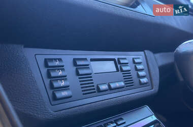 Позашляховик / Кросовер BMW X5 2006 в 