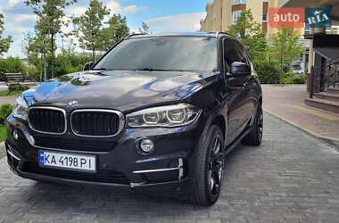 Позашляховик / Кросовер BMW X5 2017 в 