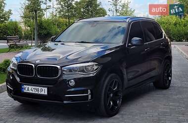 Позашляховик / Кросовер BMW X5 2017 в 