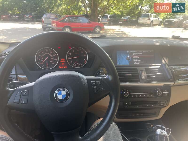Внедорожник / Кроссовер BMW X5 2010 в Одессе