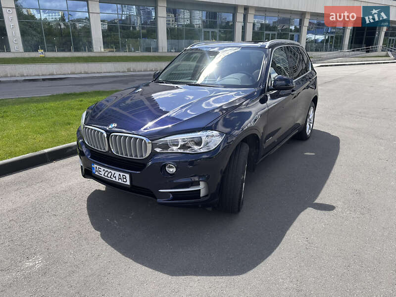 Позашляховик / Кросовер BMW X5 2015 в Дніпрі