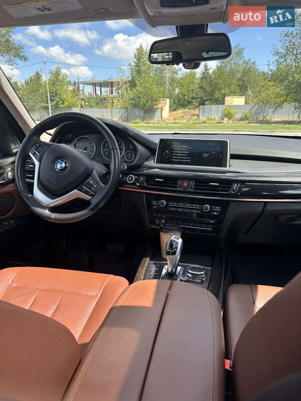 Позашляховик / Кросовер BMW X5 2015 в Дніпрі