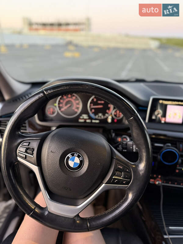 Внедорожник / Кроссовер BMW X5 2015 в Львове