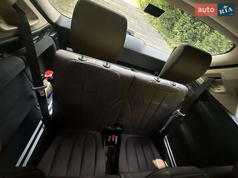 Внедорожник / Кроссовер BMW X5 2014 в Ровно