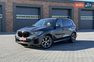 Внедорожник / Кроссовер BMW X5 2019 в Черновцах