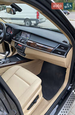 Позашляховик / Кросовер BMW X5 2012 в 